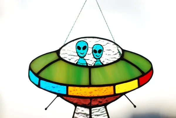 ๐ธUFO Abduction a Cow Stained Suncatcher๐ฎโจ - Image 7