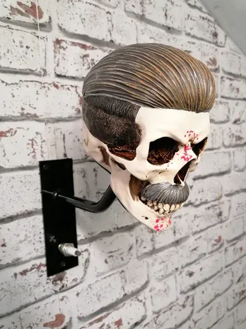 ☠️🏴☠️Skull holder for motorcycle helmet and jacket - Image 5