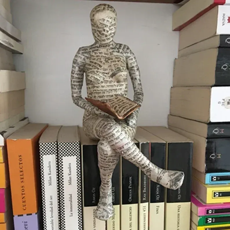 Nordic Modern Reading Woman Statue - Image 10