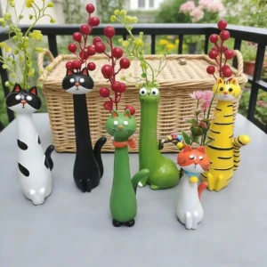 😻Handcrafted Quirky Resin Cat Vase