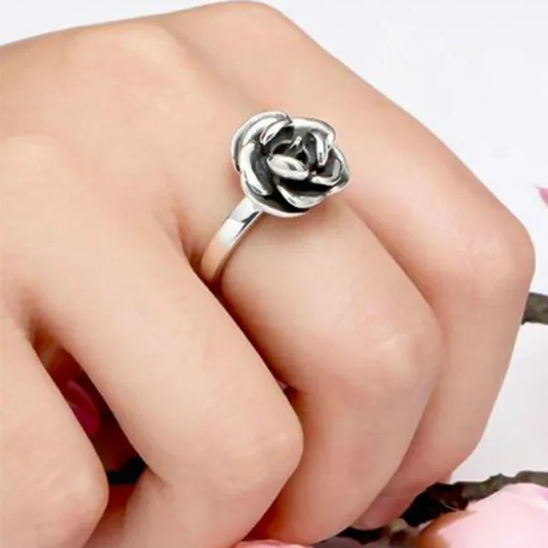 Women's Defense Fashion Ring—Thorny Rose💍 - Image 4