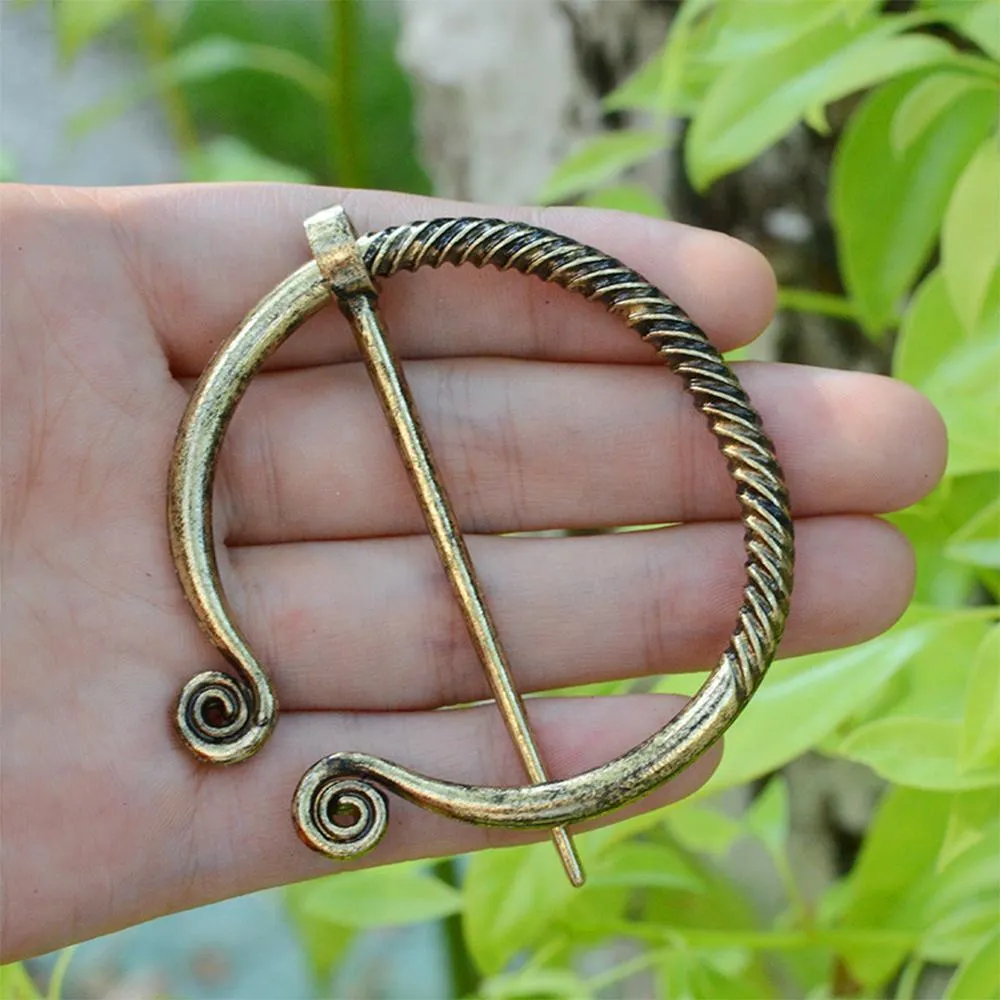 Medieval Cloak Pin - Image 3