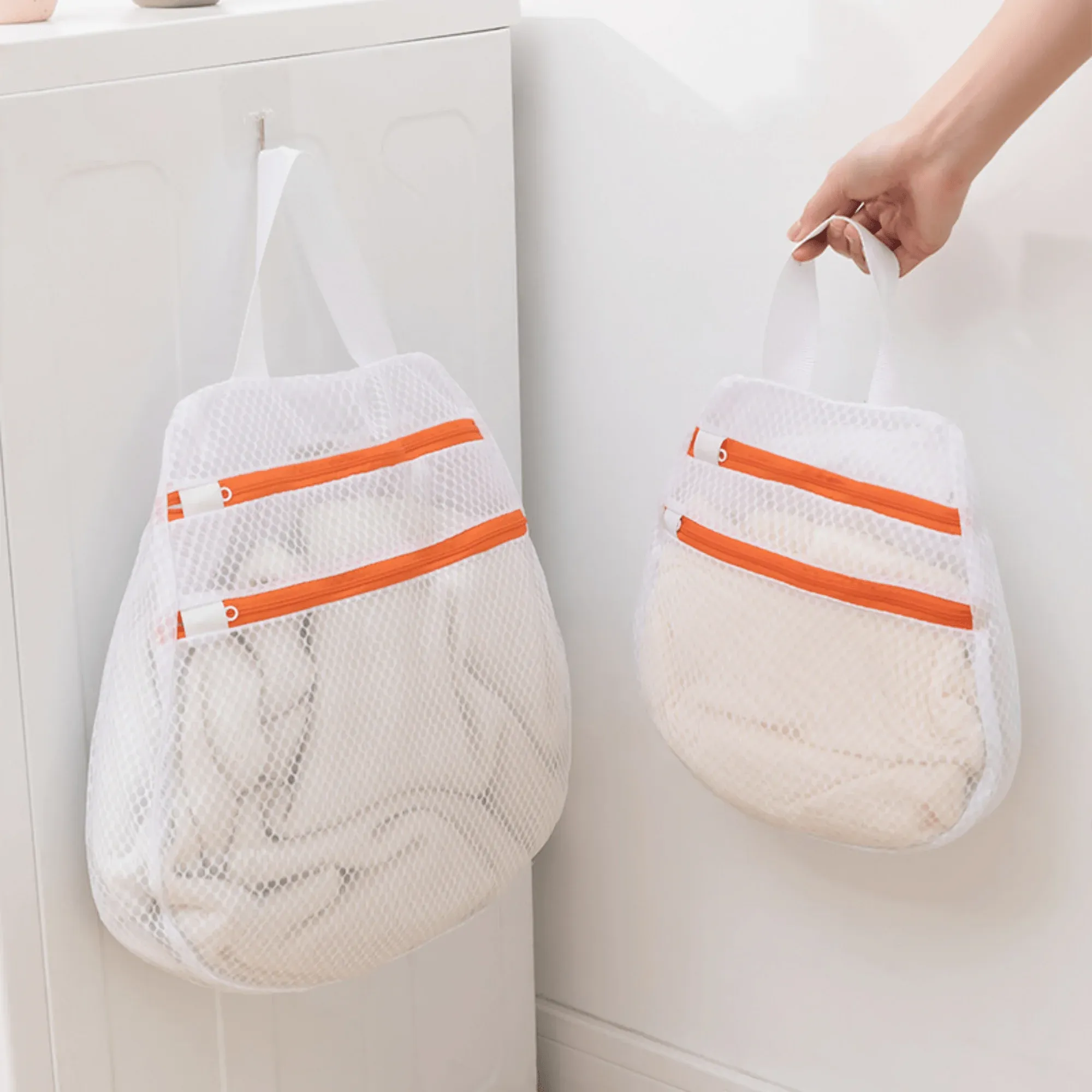 Durable Polyester Laundry Bag with Double Zipper Closure(Set of 3) - Image 6