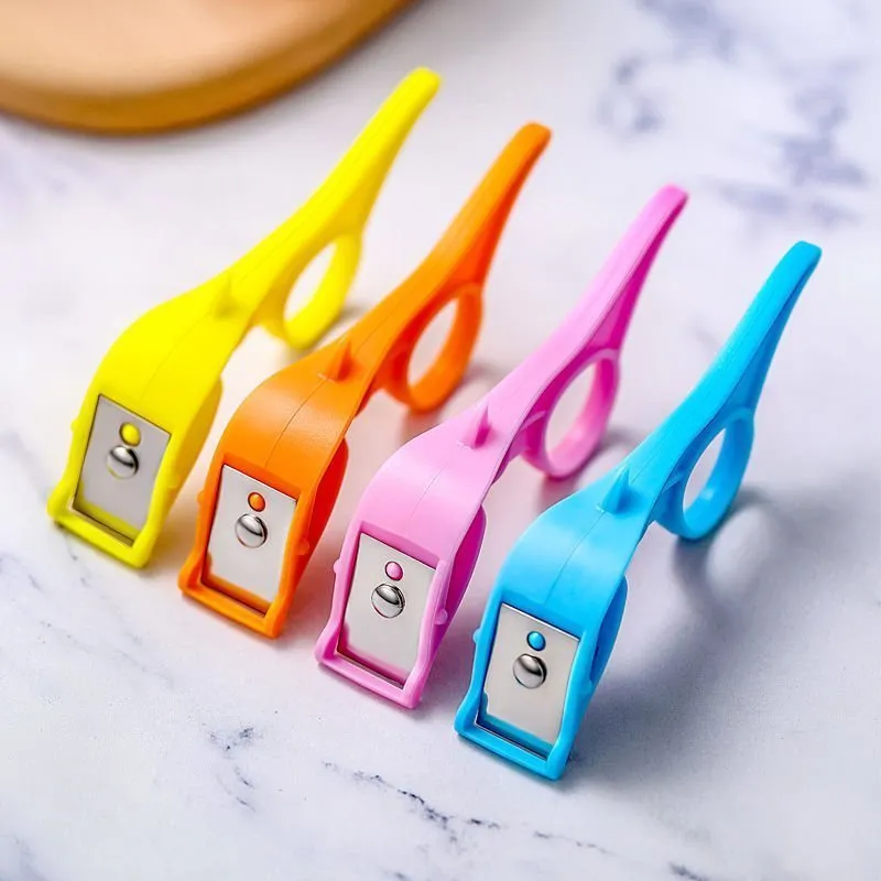 (🎁Hot Sale - SAVE 40% OFF) Multi-Function Finger Ring Fruit Peeler🔥3 PCS ( $5.33 Each )🔥 - Image 6