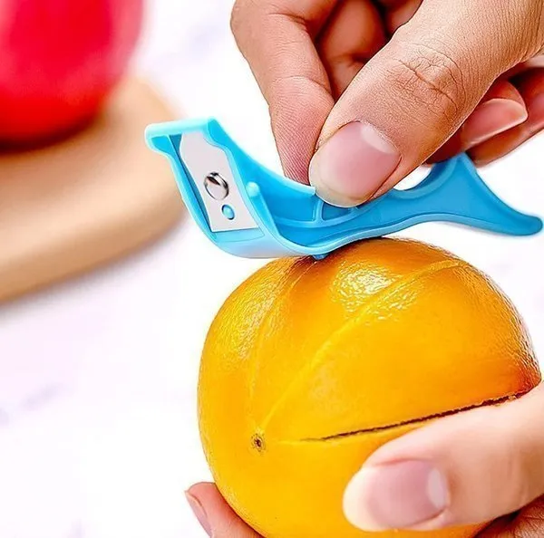 (🎁Hot Sale - SAVE 40% OFF) Multi-Function Finger Ring Fruit Peeler🔥3 PCS ( $5.33 Each )🔥 - Image 2