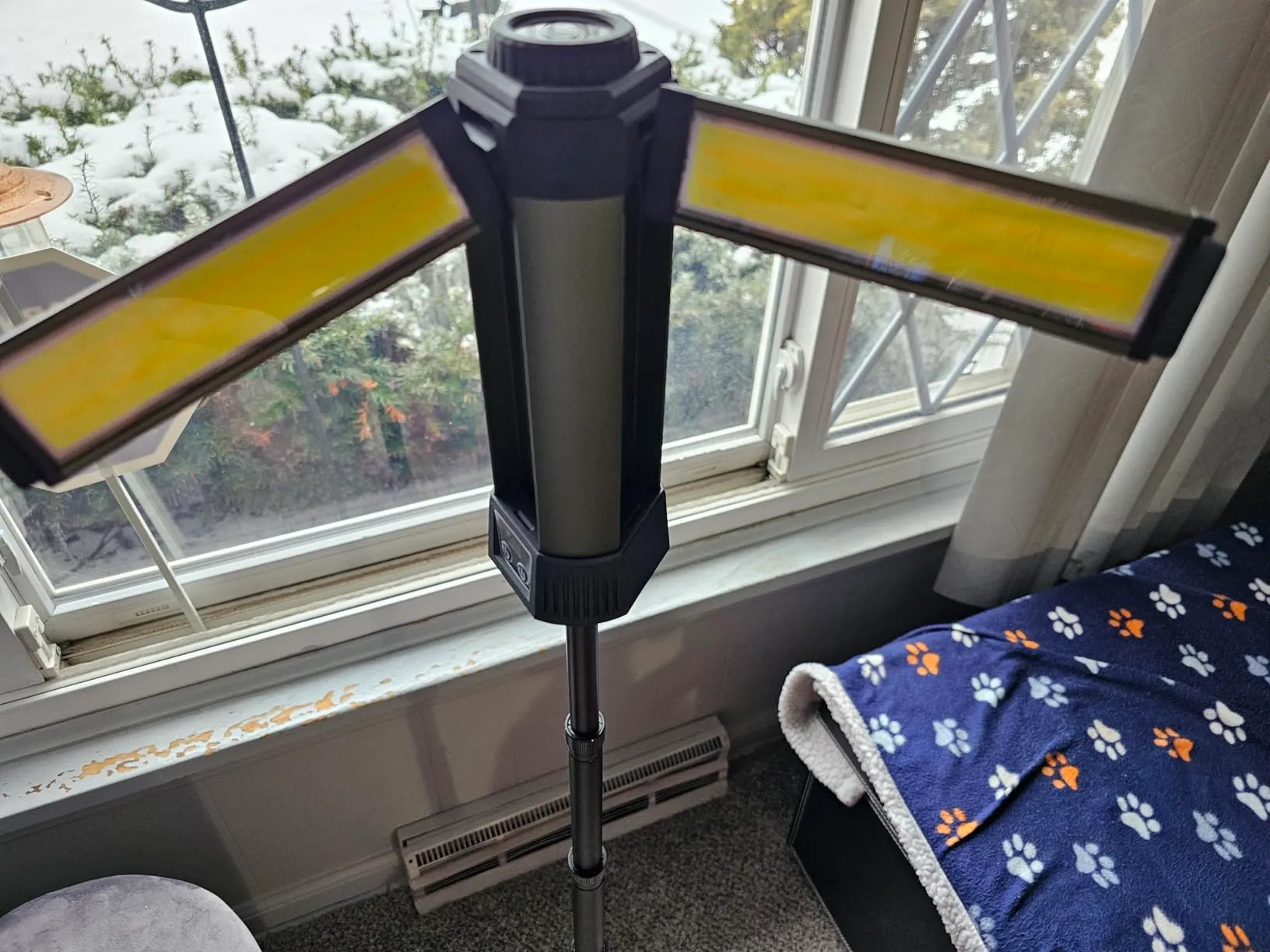 This light is perfect for any need - it came in very handy during a complete power outage!
