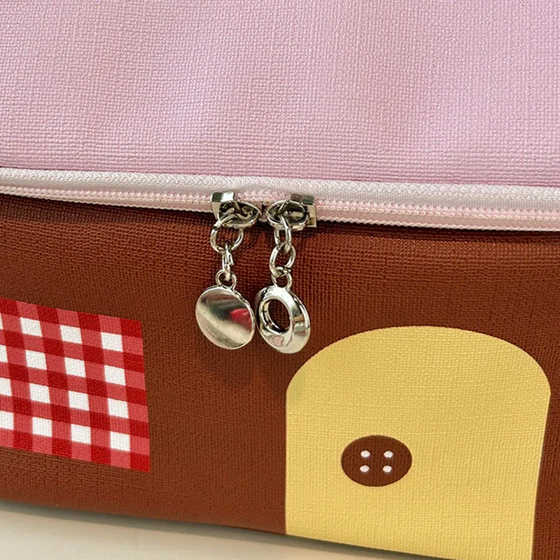Double Zipper Cosmetic Bag Detail