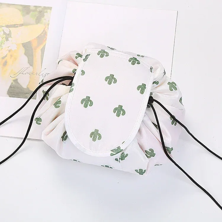 šMagic Cosmetics Pouch - Image 18