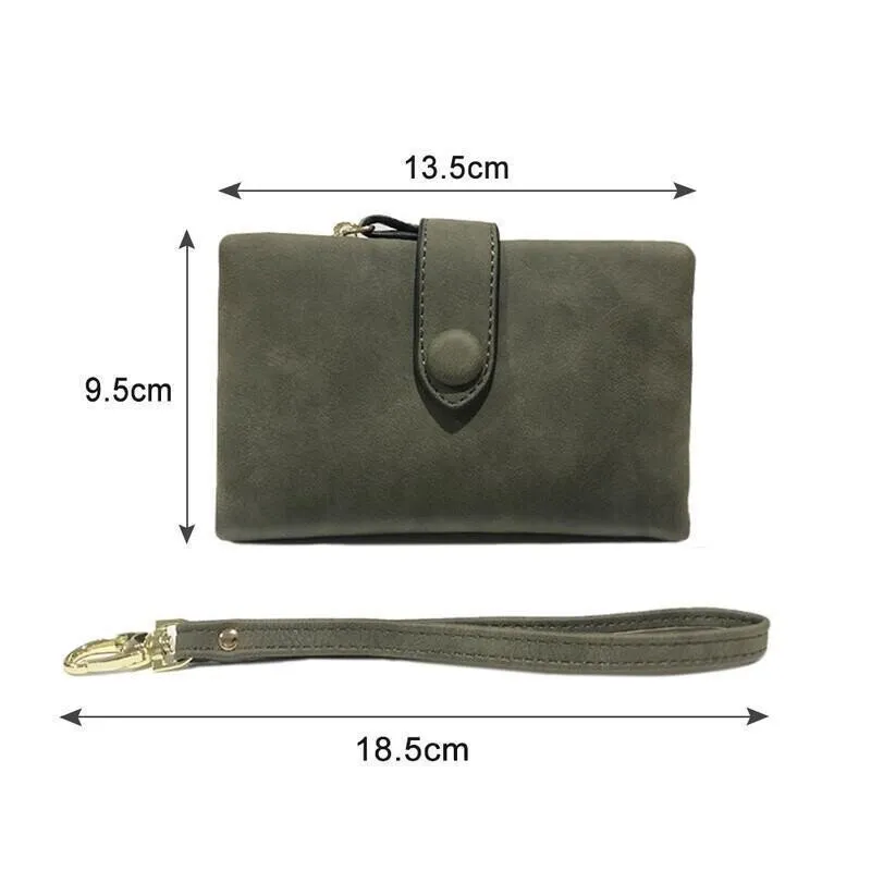 Small trifold leather wallet for women - Image 8