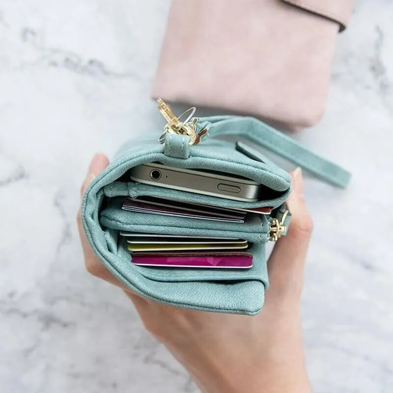 Small trifold leather wallet for women - Image 3