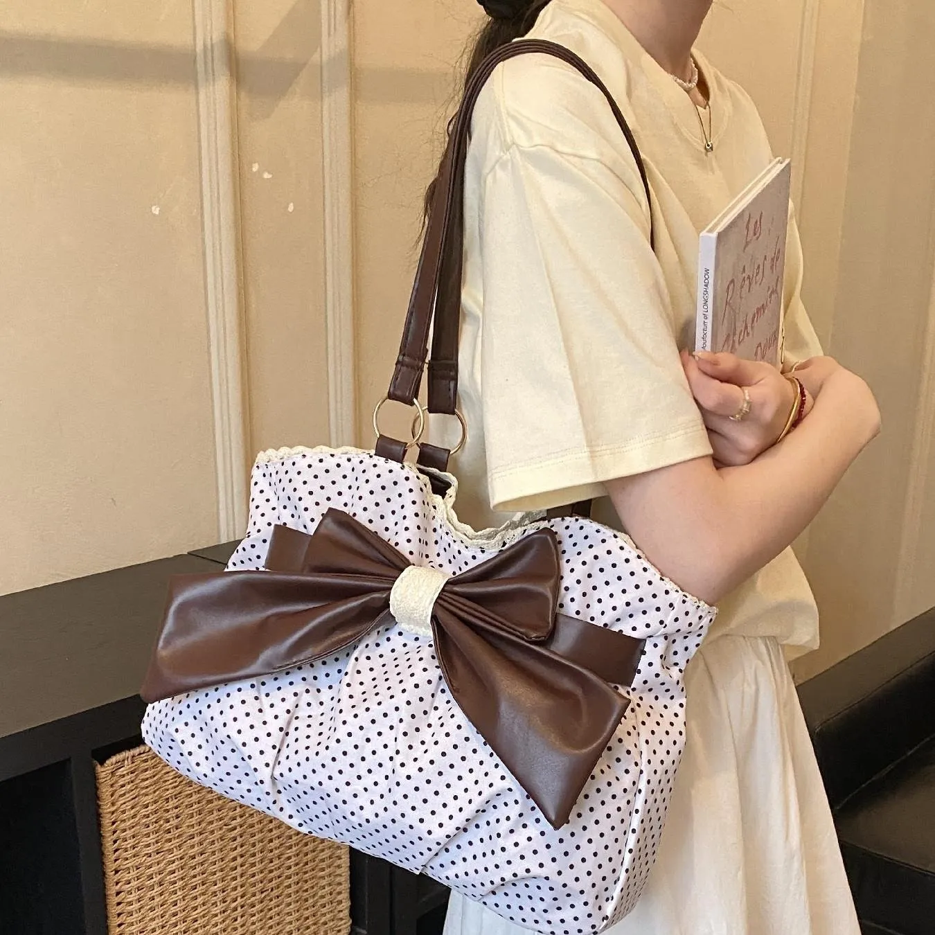 🔥49% OFF - 🎀🖤 Trendy Polka-Dot Bow Tote Bag - Image 6